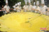 중국 광둥에 등장한 직경 3m 대형 계란후라이, 계란 1000개 사용