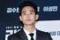 한국 배우 김수현 끝내 시사회서 눈물…영화 ‘리얼’은 혹평